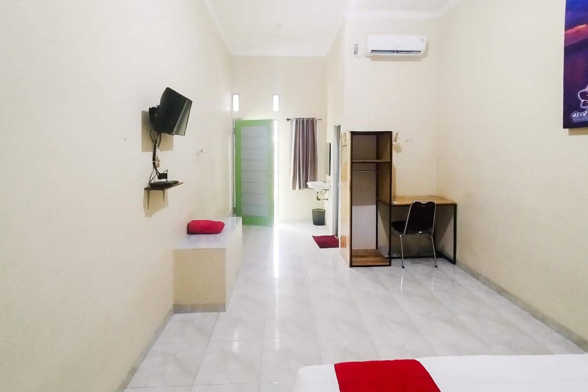 מלון בנדר למפונג Reddoorz Syariah At Shakira Alesha Enggal מראה חיצוני תמונה